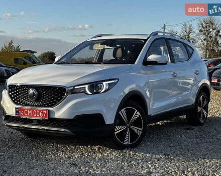 Белый МГ ZS EV, объемом двигателя 0 л и пробегом 34 тыс. км за 14100 $, фото 2 на Automoto.ua