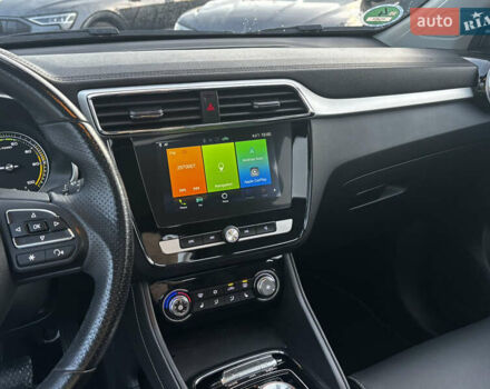 Білий МГ ZS EV, об'ємом двигуна 0 л та пробігом 70 тис. км за 13850 $, фото 32 на Automoto.ua