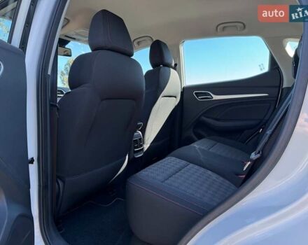 Білий МГ ZS EV, об'ємом двигуна 0 л та пробігом 83 тис. км за 16200 $, фото 39 на Automoto.ua