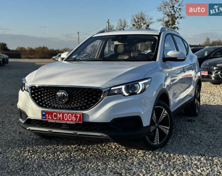Белый МГ ZS EV, объемом двигателя 0 л и пробегом 34 тыс. км за 14100 $, фото 4 на Automoto.ua