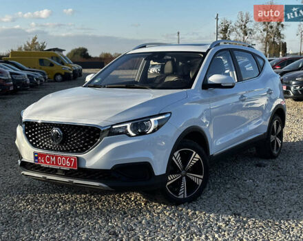 Белый МГ ZS EV, объемом двигателя 0 л и пробегом 34 тыс. км за 14100 $, фото 5 на Automoto.ua