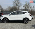 Белый МГ ZS EV, объемом двигателя 0 л и пробегом 30 тыс. км за 12800 $, фото 3 на Automoto.ua