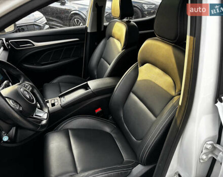 Белый МГ ZS EV, объемом двигателя 0 л и пробегом 57 тыс. км за 14100 $, фото 6 на Automoto.ua