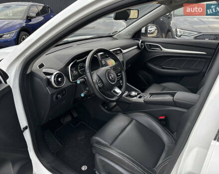 Белый МГ ZS EV, объемом двигателя 0 л и пробегом 36 тыс. км за 14000 $, фото 16 на Automoto.ua