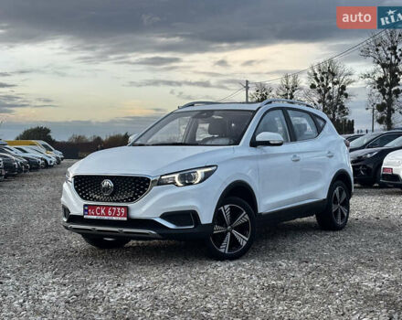 Білий МГ ZS EV, об'ємом двигуна 0 л та пробігом 70 тис. км за 13850 $, фото 2 на Automoto.ua