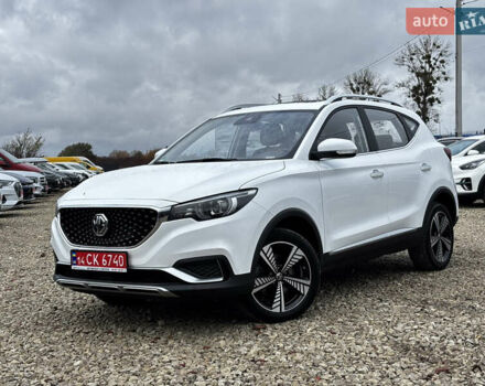 Білий МГ ZS EV, об'ємом двигуна 0 л та пробігом 42 тис. км за 14450 $, фото 17 на Automoto.ua