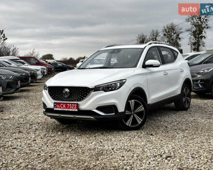 Белый МГ ZS EV, объемом двигателя 0 л и пробегом 45 тыс. км за 14300 $, фото 7 на Automoto.ua
