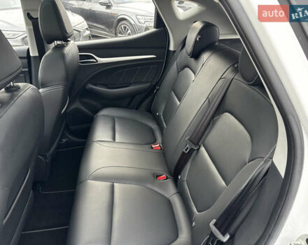 Белый МГ ZS EV, объемом двигателя 0 л и пробегом 45 тыс. км за 14300 $, фото 39 на Automoto.ua