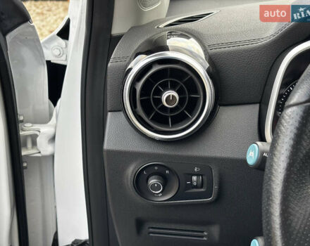 Белый МГ ZS EV, объемом двигателя 0 л и пробегом 36 тыс. км за 14000 $, фото 22 на Automoto.ua
