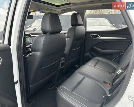 Белый МГ ZS EV, объемом двигателя 0 л и пробегом 36 тыс. км за 14000 $, фото 34 на Automoto.ua