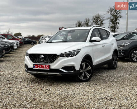 Белый МГ ZS EV, объемом двигателя 0 л и пробегом 45 тыс. км за 14300 $, фото 2 на Automoto.ua