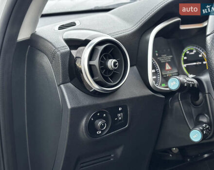 Білий МГ ZS EV, об'ємом двигуна 0 л та пробігом 36 тис. км за 14450 $, фото 27 на Automoto.ua