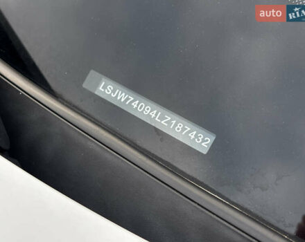 Белый МГ ZS EV, объемом двигателя 0 л и пробегом 45 тыс. км за 14300 $, фото 40 на Automoto.ua