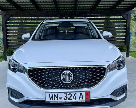 Белый МГ ZS EV, объемом двигателя 0 л и пробегом 45 тыс. км за 16999 $, фото 2 на Automoto.ua