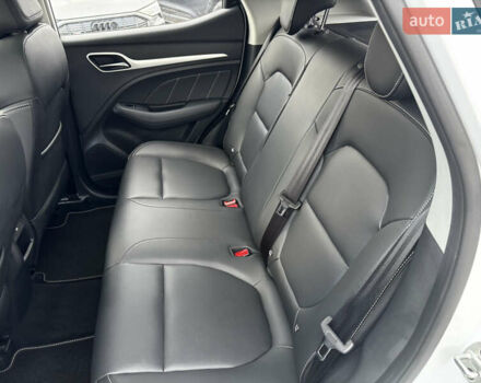 Белый МГ ZS EV, объемом двигателя 0 л и пробегом 36 тыс. км за 14000 $, фото 37 на Automoto.ua