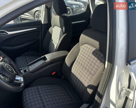 Белый МГ ZS EV, объемом двигателя 0 л и пробегом 46 тыс. км за 15999 $, фото 11 на Automoto.ua