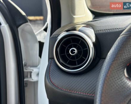 Белый МГ ZS EV, объемом двигателя 0 л и пробегом 46 тыс. км за 15999 $, фото 15 на Automoto.ua