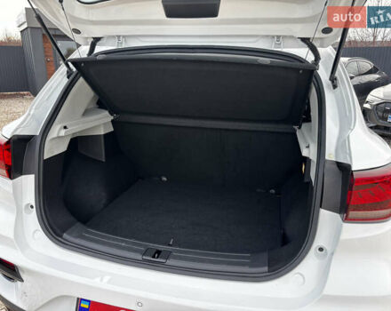 Белый МГ ZS EV, объемом двигателя 0 л и пробегом 57 тыс. км за 15999 $, фото 15 на Automoto.ua