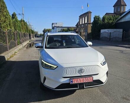Белый МГ ZS EV, объемом двигателя 0 л и пробегом 45 тыс. км за 19900 $, фото 3 на Automoto.ua