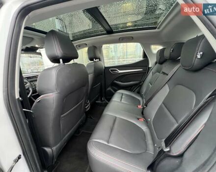 Белый МГ ZS EV, объемом двигателя 0 л и пробегом 32 тыс. км за 17969 $, фото 16 на Automoto.ua