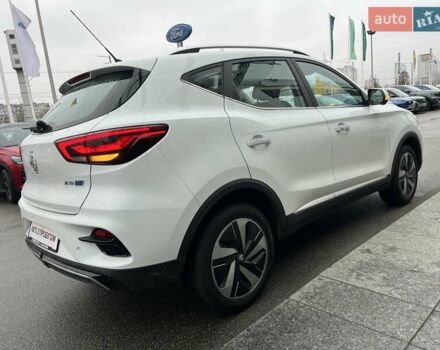 Белый МГ ZS EV, объемом двигателя 0 л и пробегом 32 тыс. км за 17969 $, фото 6 на Automoto.ua