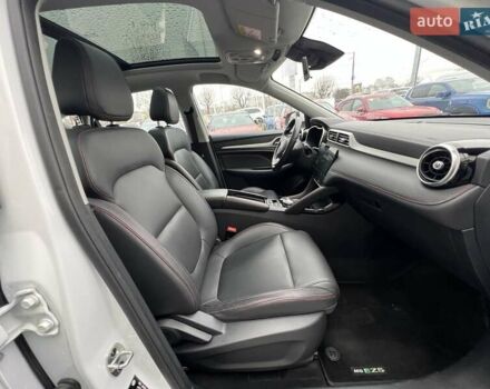 Белый МГ ZS EV, объемом двигателя 0 л и пробегом 32 тыс. км за 17969 $, фото 19 на Automoto.ua