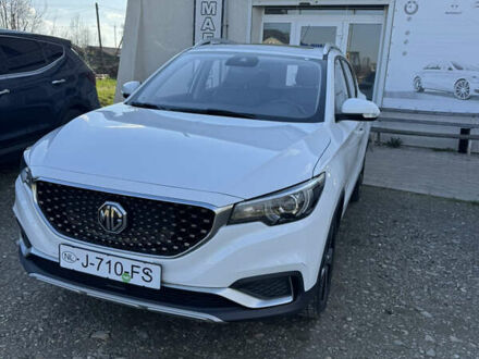 МГ ZS EV 2020 в Черновцах на Automoto.ua Белый МГ ZS EV, объемом двигателя 0 л и пробегом 112 тыс. км за 11500 $, фото 1 на Automoto.ua