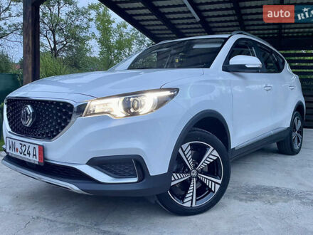 Белый МГ ZS EV, объемом двигателя 0 л и пробегом 45 тыс. км за 16999 $, фото 1 на Automoto.ua