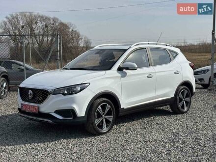 МГ ZS EV 2021 в Львове на Automoto.ua Белый МГ ZS EV, объемом двигателя 0 л и пробегом 30 тыс. км за 12800 $, фото 1 на Automoto.ua