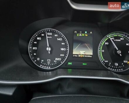 Чорний МГ ZS EV, об'ємом двигуна 0 л та пробігом 182 тис. км за 13200 $, фото 35 на Automoto.ua