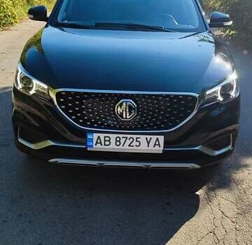 Черный МГ ZS EV, объемом двигателя 0 л и пробегом 41 тыс. км за 14000 $, фото 1 на Automoto.ua