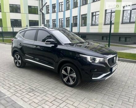 Черный МГ ZS EV, объемом двигателя 0 л и пробегом 48 тыс. км за 15800 $, фото 14 на Automoto.ua