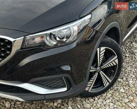 Черный МГ ZS EV, объемом двигателя 0 л и пробегом 73 тыс. км за 13900 $, фото 10 на Automoto.ua