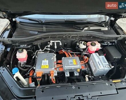Чорний МГ ZS EV, об'ємом двигуна 0 л та пробігом 17 тис. км за 19550 $, фото 13 на Automoto.ua
