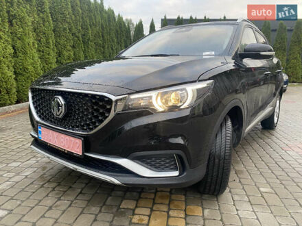 Черный МГ ZS EV, объемом двигателя 0 л и пробегом 53 тыс. км за 13700 $, фото 1 на Automoto.ua