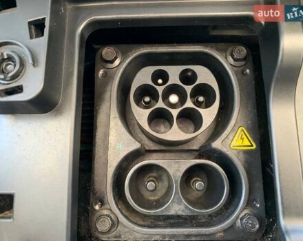 Красный МГ ZS EV, объемом двигателя 0 л и пробегом 77 тыс. км за 14299 $, фото 10 на Automoto.ua