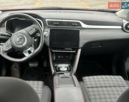 Червоний МГ ZS EV, об'ємом двигуна 0 л та пробігом 9 тис. км за 17300 $, фото 13 на Automoto.ua