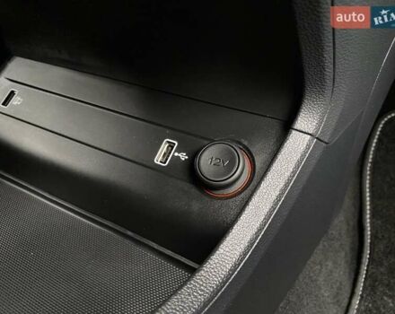 Красный МГ ZS EV, объемом двигателя 0 л и пробегом 76 тыс. км за 14500 $, фото 45 на Automoto.ua
