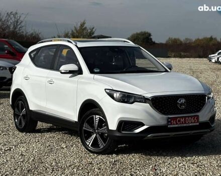 МГ ZS EV, объемом двигателя 0 л и пробегом 27 тыс. км за 14400 $, фото 2 на Automoto.ua