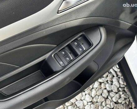 МГ ZS EV, объемом двигателя 0 л и пробегом 27 тыс. км за 14400 $, фото 12 на Automoto.ua