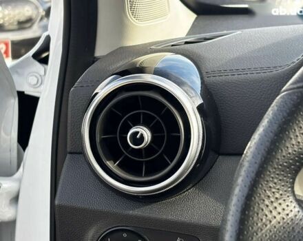 МГ ZS EV, объемом двигателя 0 л и пробегом 27 тыс. км за 14400 $, фото 23 на Automoto.ua