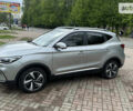 Серый МГ ZS EV, объемом двигателя 0 л и пробегом 25 тыс. км за 18000 $, фото 2 на Automoto.ua