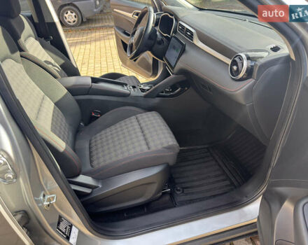 Серый МГ ZS EV, объемом двигателя 0 л и пробегом 28 тыс. км за 17900 $, фото 14 на Automoto.ua