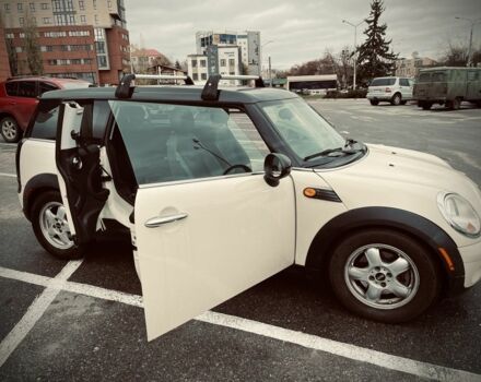 Белый Мини Клабмен, объемом двигателя 1.6 л и пробегом 117 тыс. км за 7800 $, фото 10 на Automoto.ua