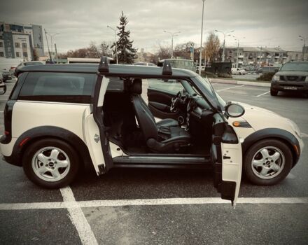 Белый Мини Клабмен, объемом двигателя 1.6 л и пробегом 117 тыс. км за 7800 $, фото 4 на Automoto.ua