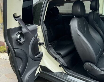 Белый Мини Клабмен, объемом двигателя 1.6 л и пробегом 200 тыс. км за 8199 $, фото 7 на Automoto.ua