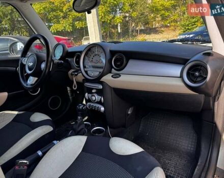 Белый Мини Клабмен, объемом двигателя 1.6 л и пробегом 158 тыс. км за 7200 $, фото 9 на Automoto.ua