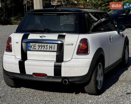 Белый Мини Клабмен, объемом двигателя 1.6 л и пробегом 158 тыс. км за 7200 $, фото 7 на Automoto.ua