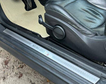 Белый Мини Клабмен, объемом двигателя 1.6 л и пробегом 198 тыс. км за 7900 $, фото 7 на Automoto.ua