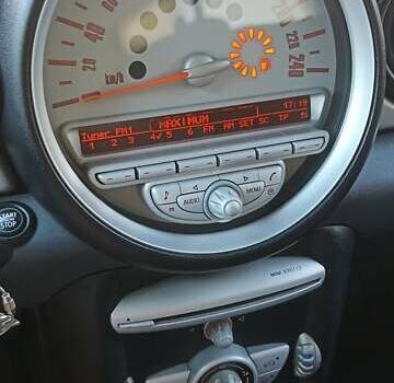 Мини Клабмен 2008 в Софіївська Борщагівка на Automoto.ua Белый Мини Клабмен, объемом двигателя 1.6 л и пробегом 180 тыс. км за 7500 $, фото 9 на Automoto.ua